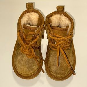 UGG TODDLER NEUMEL II ANKLE BOOTS